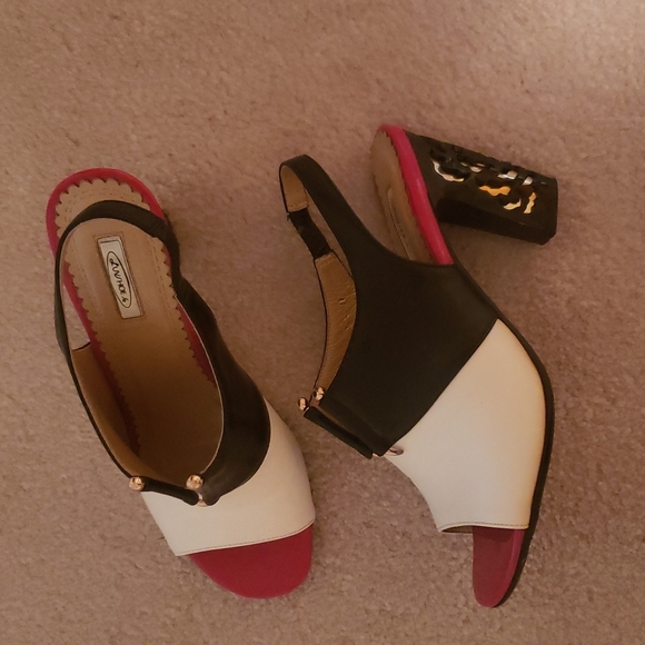 Shoes - Picture 2 of 2